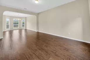 2904 Crystal Way, Grand Prairie, TX 75052 - Photo 2