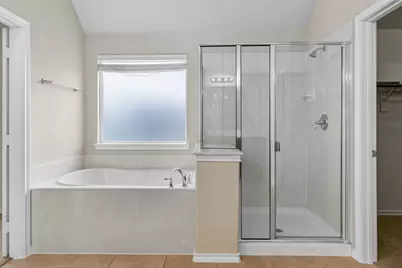 2904 Crystal Way, Grand Prairie, TX 75052 - Photo 20