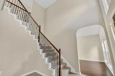 2904 Crystal Way, Grand Prairie, TX 75052 - Photo 4