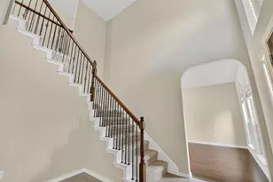 2904 Crystal Way, Grand Prairie, TX 75052 - Photo 4