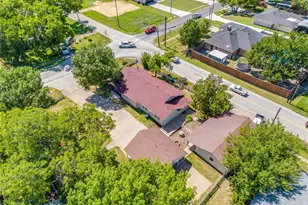 401 S 4th St, Crandall, TX 75114 - Photo 1