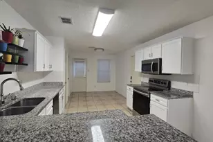 808 Wilmor Ct, Arlington, TX 76018 - Photo 8