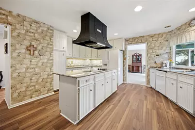 7800 Regatta Court, Fort Worth, TX 76179 - Photo 14