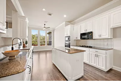 2002 Munro Park Avenue, Corinth, TX 76208 - Photo 8