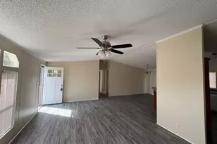 308 Brazos Ridge Dr, Weatherford, TX 76087 - Photo 2