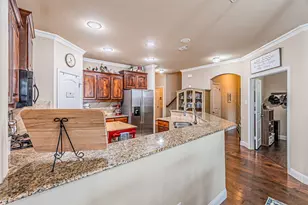 5721 Diamond Valley Dr, Fort Worth, TX 76179 - Photo 2