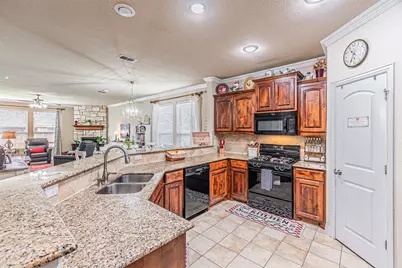 5721 Diamond Valley Drive, Fort Worth, TX 76179 - Photo 16