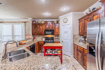 5721 Diamond Valley Drive, Fort Worth, TX 76179 - Photo 10