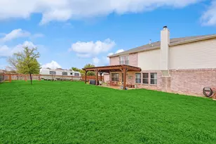 1016 Ridgetop Dr, Justin, TX 76247 - Photo 4