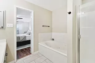 1016 Ridgetop Dr, Justin, TX 76247 - Photo 20