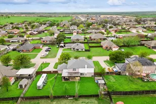 1016 Ridgetop Dr, Justin, TX 76247 - Photo 10