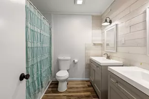 148 Royal Ln, Commerce, TX 75428 - Photo 14