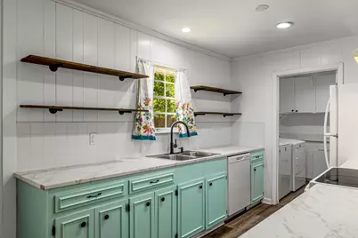 148 Royal Lane, Commerce, TX 75428 - Photo 6