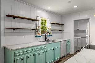 148 Royal Ln, Commerce, TX 75428 - Photo 6