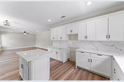 2410 Hudspeth Avenue, Dallas, TX 75216 - Photo 12