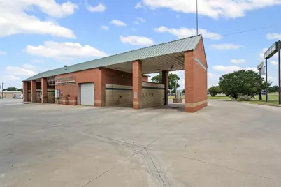 1433 N Plaza Drive, Granbury, TX 76048 - Photo 30
