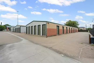 1433 N Plaza Drive, Granbury, TX 76048 - Photo 14