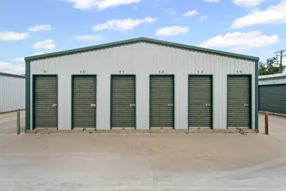 1433 N Plaza Drive, Granbury, TX 76048 - Photo 12