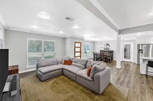 3115 Walnut Hill Ln, Dallas, TX 75229 - Photo 6