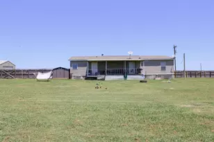 650 Lone Star Rd, Whitesboro, TX 76273 - Photo 16