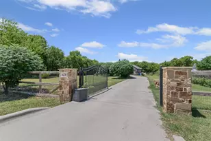 6270 High Mesa Dr, Justin, TX 76247 - Photo 2