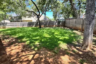 6705 Marie Weldon Ct, Arlington, TX 76001 - Photo 34