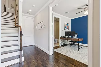 561 S Cesar Chavez Boulevard, Dallas, TX 75201 - Photo 4