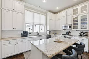 561 S Cesar Chavez Blvd, Dallas, TX 75201 - Photo 8