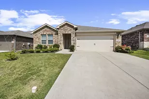 2302 Broken Bow Trl, Crandall, TX 75114 - Photo 2