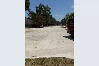 11008 Pepperidge Circle, Dallas, TX 75228 - Photo 2