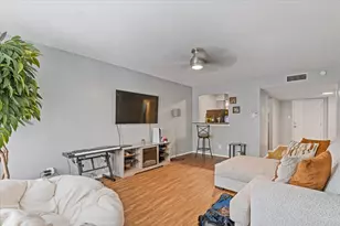 6008 Westridge Ln, Fort Worth, TX 76116 - Photo 6