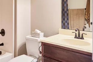 1004 Vintage Ave, Gainesville, TX 76240 - Photo 32