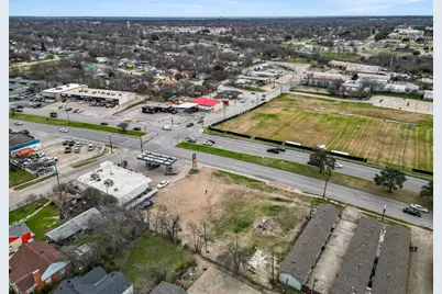 3215 E Lancaster Avenue, Fort Worth, TX 76103 - Photo 2