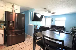 3931 Forbes St, Fort Worth, TX 76105 - Photo 4