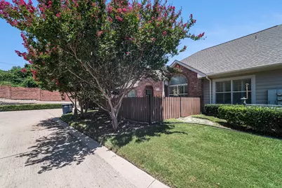 3250 Rosemeade Drive #2213, Fort Worth, TX 76116 - Photo 2