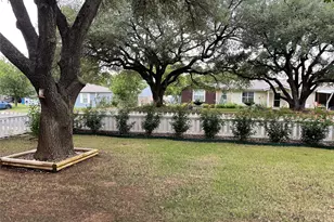 125 Live Oak Dr, Azle, TX 76020 - Photo 20