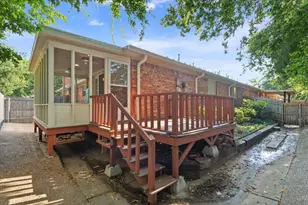 301 Village Cir, Waco, TX 76710 - Photo 30