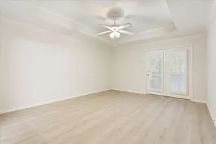 301 Village Cir, Waco, TX 76710 - Photo 18