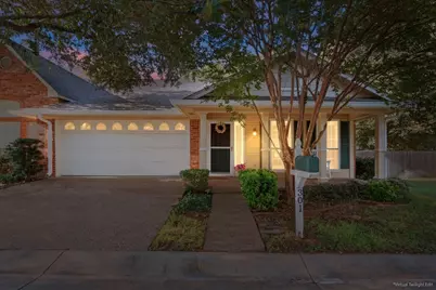 301 Village Circle, Waco, TX 76710 - Photo 2