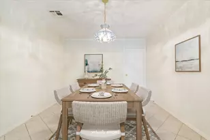 301 Village Cir, Waco, TX 76710 - Photo 6