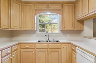 301 Village Cir, Waco, TX 76710 - Photo 16