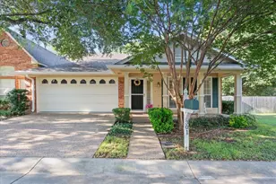 301 Village Cir, Waco, TX 76710 - Photo 2