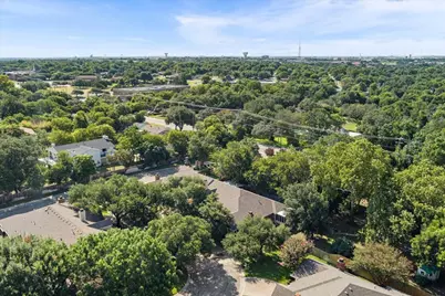 301 Village Circle, Waco, TX 76710 - Photo 34