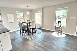 1014 W Archer St, Jacksboro, TX 76458 - Photo 4