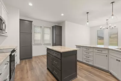 1707 Lakeway Drive, Cleburne, TX 76033 - Photo 12