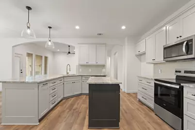 1707 Lakeway Drive, Cleburne, TX 76033 - Photo 10