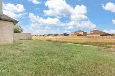 1707 Lakeway Drive, Cleburne, TX 76033 - Photo 26