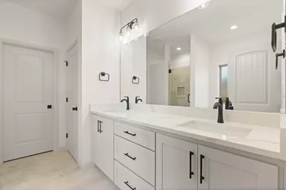 1707 Lakeway Drive, Cleburne, TX 76033 - Photo 20