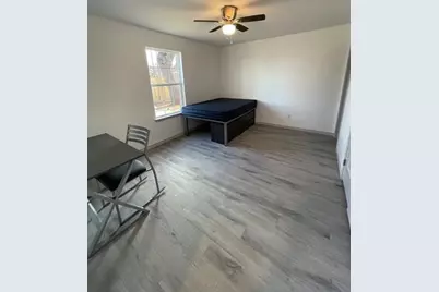 290 S McIlhaney Street #1102, Stephenville, TX 76401 - Photo 4