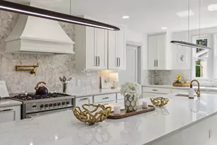 3849 Crown Shore Dr, Dallas, TX 75244 - Photo 10